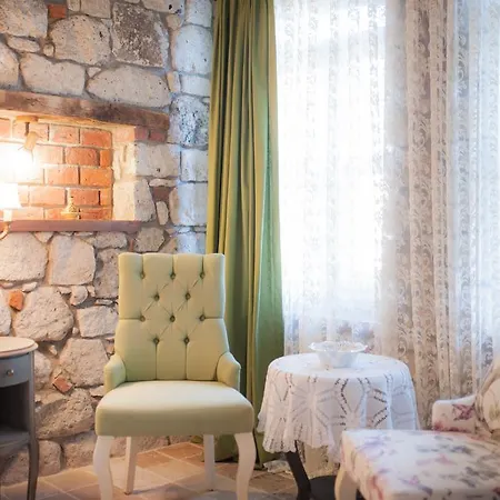 Otello 2* Alacati